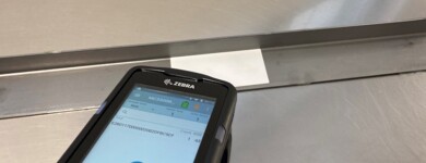Gerät zur RFID Kennzeichnung für metallische Oberflächen
